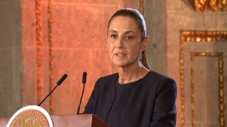 Sheinbaum anuncia aumento salarial del 9% a docentes en el Día del Maestro