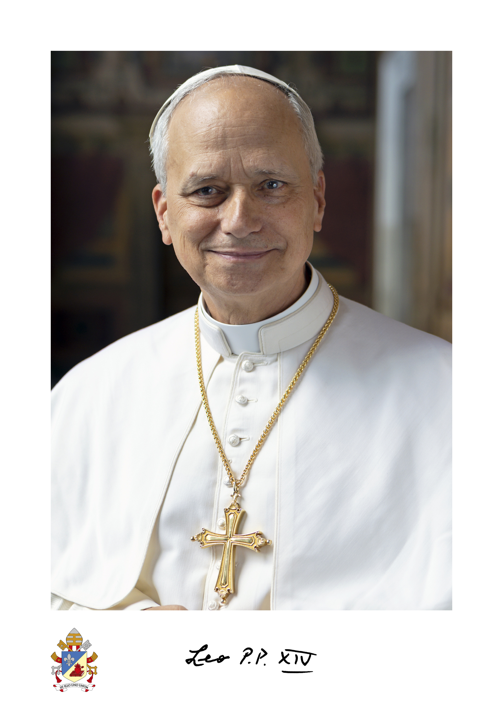 El Vaticano difunde la foto oficial del papa León XIV, con símbolo de su fe agustiniana