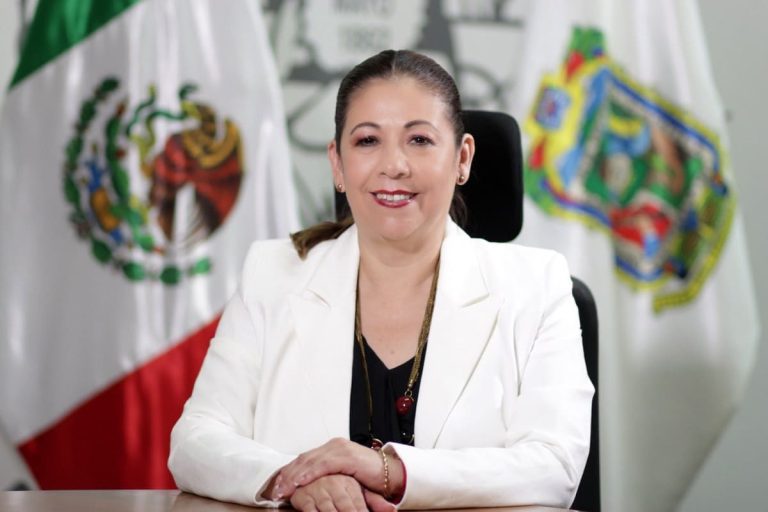 2c0d021b-laura-artemisa-garcia-presidenta-de-la-junta-de-gobierno-1
