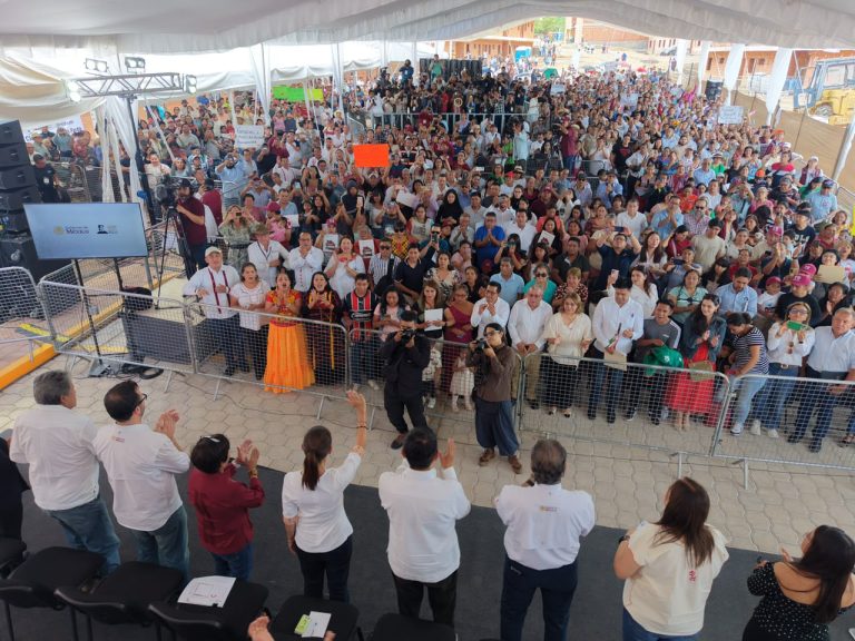 010826 CSP ENTREGA DE VIVIENDA PARA EL BIENESTAR EN HUAJUAPAN DE LEÓN, OAXACA 1